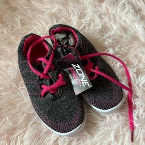 Zone Pro Kids' Black and Pink Shoes NEW Sz 11 Sneakers Gray